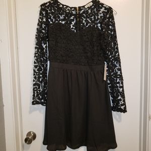 Rosette Black Lace and Chiffon short Dress